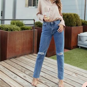 Kittenish Go-To Mid Rise Jeans. Size 32. New With Tags